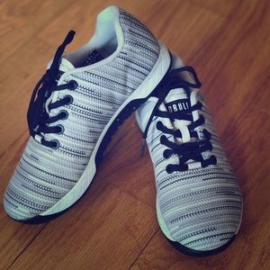 Brand NEW. No bull training shoe